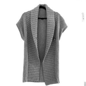 Theory grey short sleeve thick knit cardigan